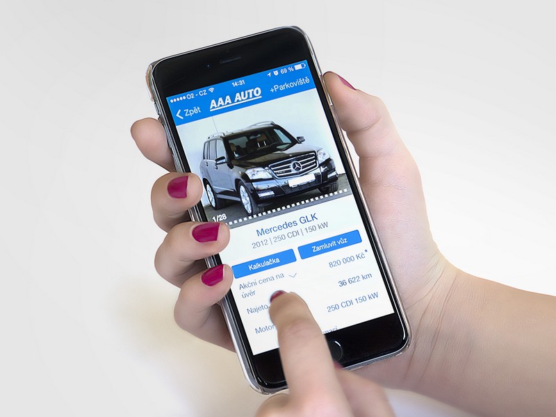 Hledání ojetých vozů z mobilních zařízení roste